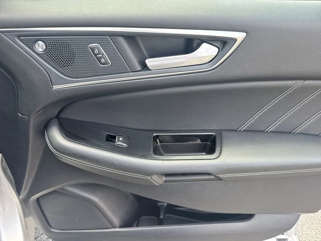 Used 2019 Silver Ford ST image 14