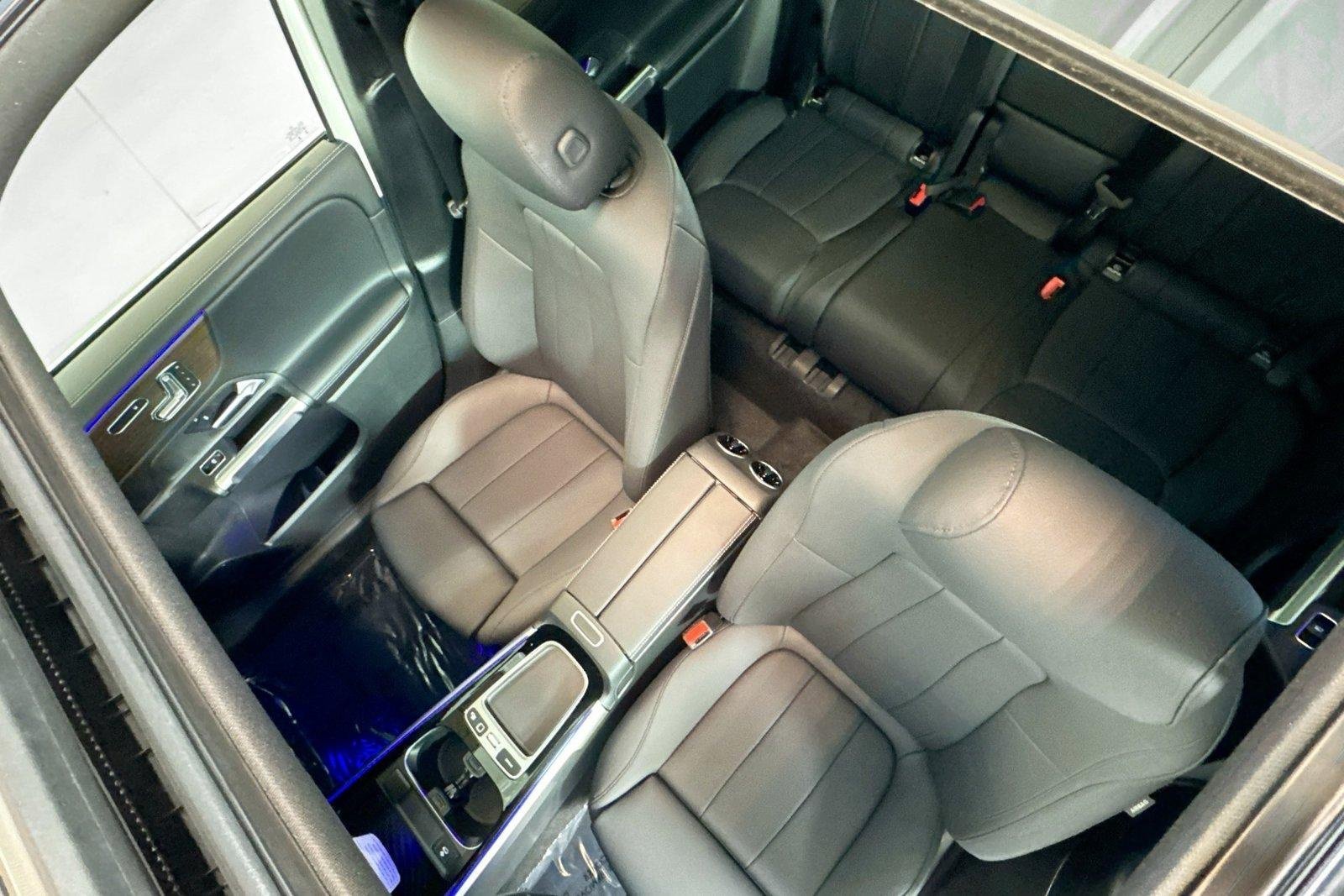 New 2026 Night Black Mercedes-Benz GLB 250 image 19