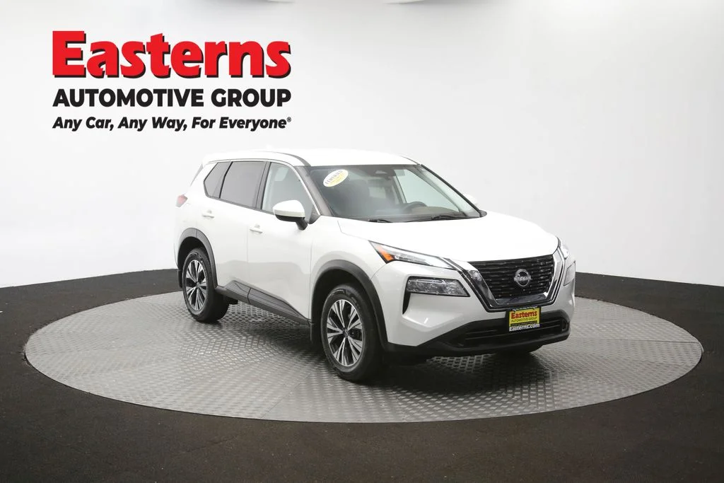 Used 2023 White Nissan SV image 49