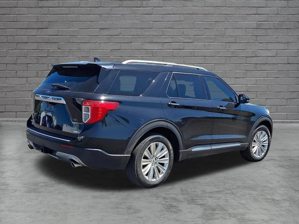 Used 2020 Black Ford Limited image 12