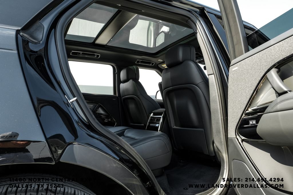 Used 2025 Santorini Black Metallic Land Rover SE image 36