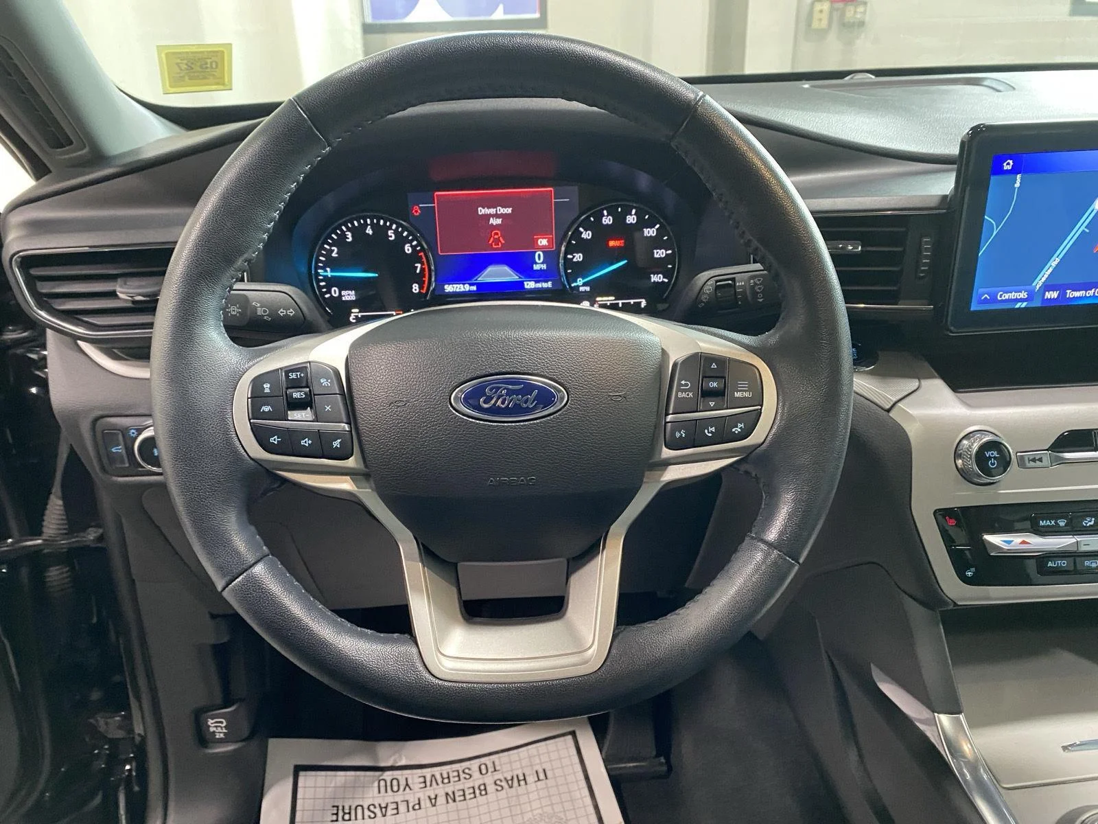 Used 2023 Black Metallic Ford XLT image 26