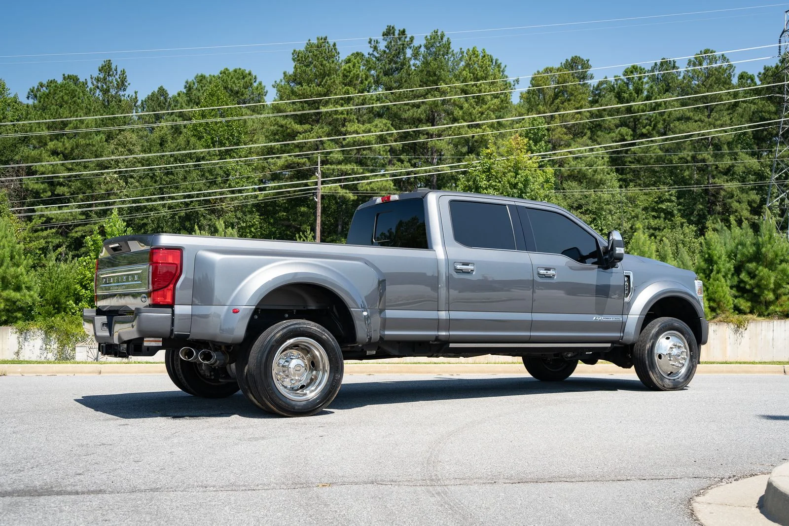 Used 2022 Gray Ford Platinum image 22