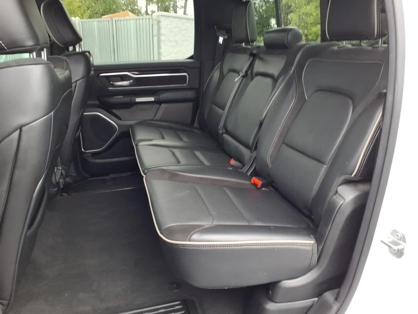 Used 2020 Bright White Clearcoat Ram Laramie image 23