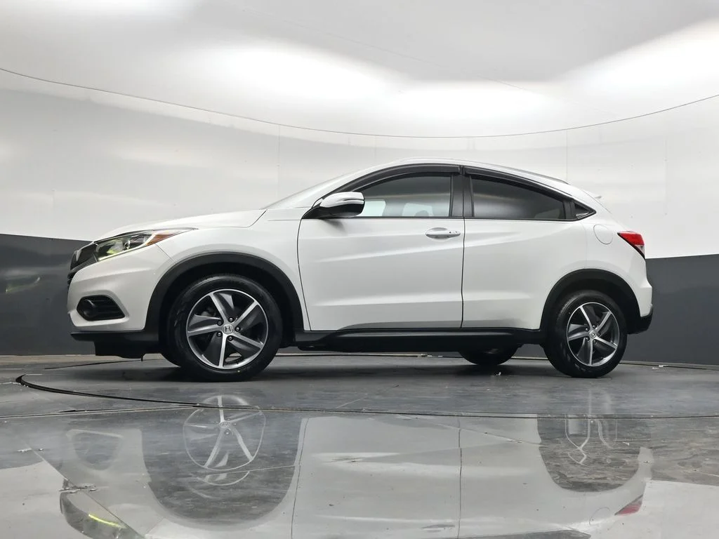 Used 2021  Honda EX-L image 32