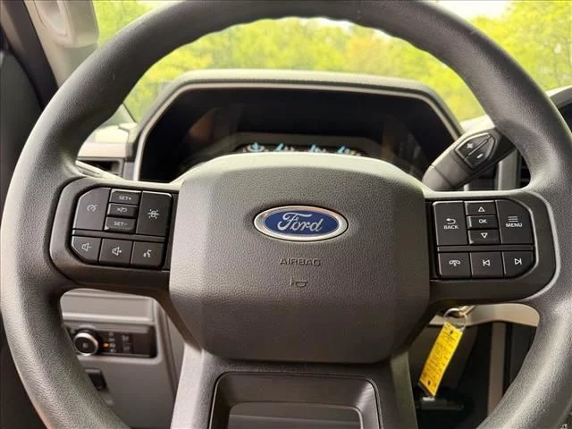 Used 2022  Ford XLT image 16