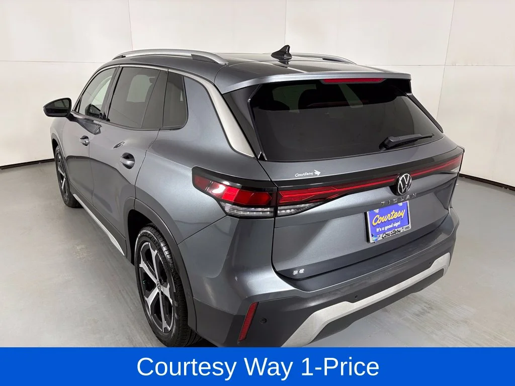 Used 2025 Gray Volkswagen 2.0T SE image 8