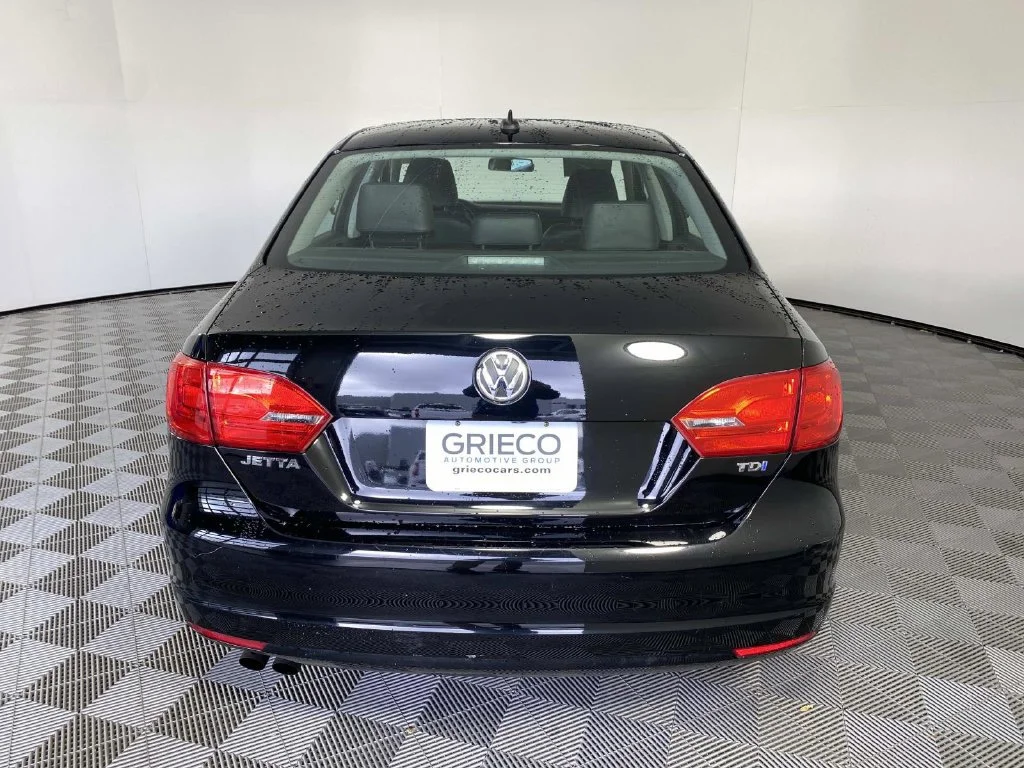 Used 2014 Black Uni Volkswagen 2.0L TDI image 7