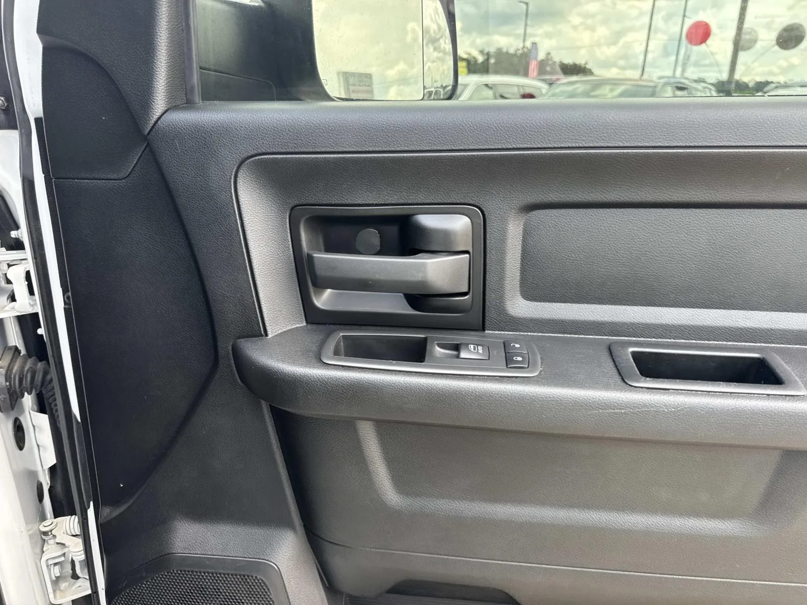 Used 2021 White Ram Tradesman image 14