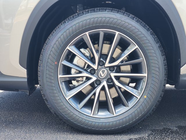 New 2026 Atomic Silver Lexus PREMIUM image 15