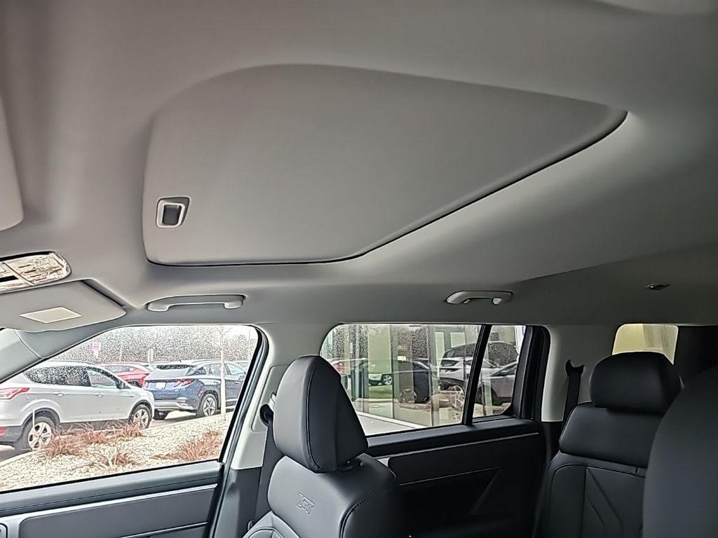 New 2026 White Hyundai XRT AWD image 27