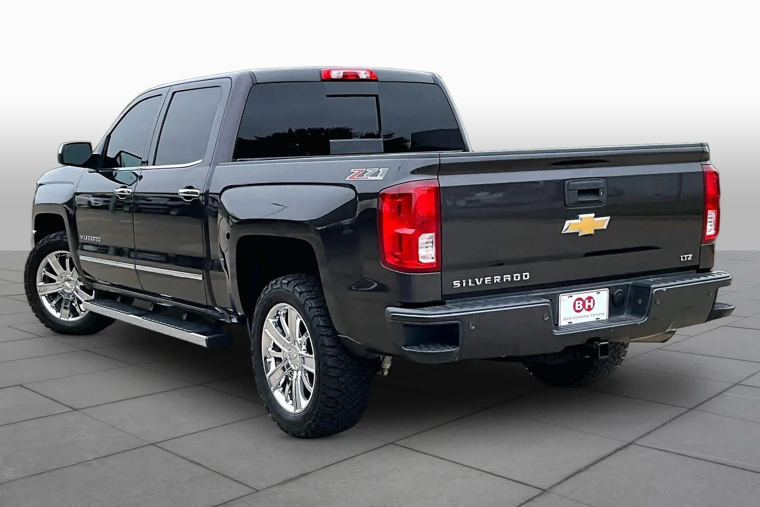 Used 2016 Tungsten Metallic Chevrolet LTZ image 22