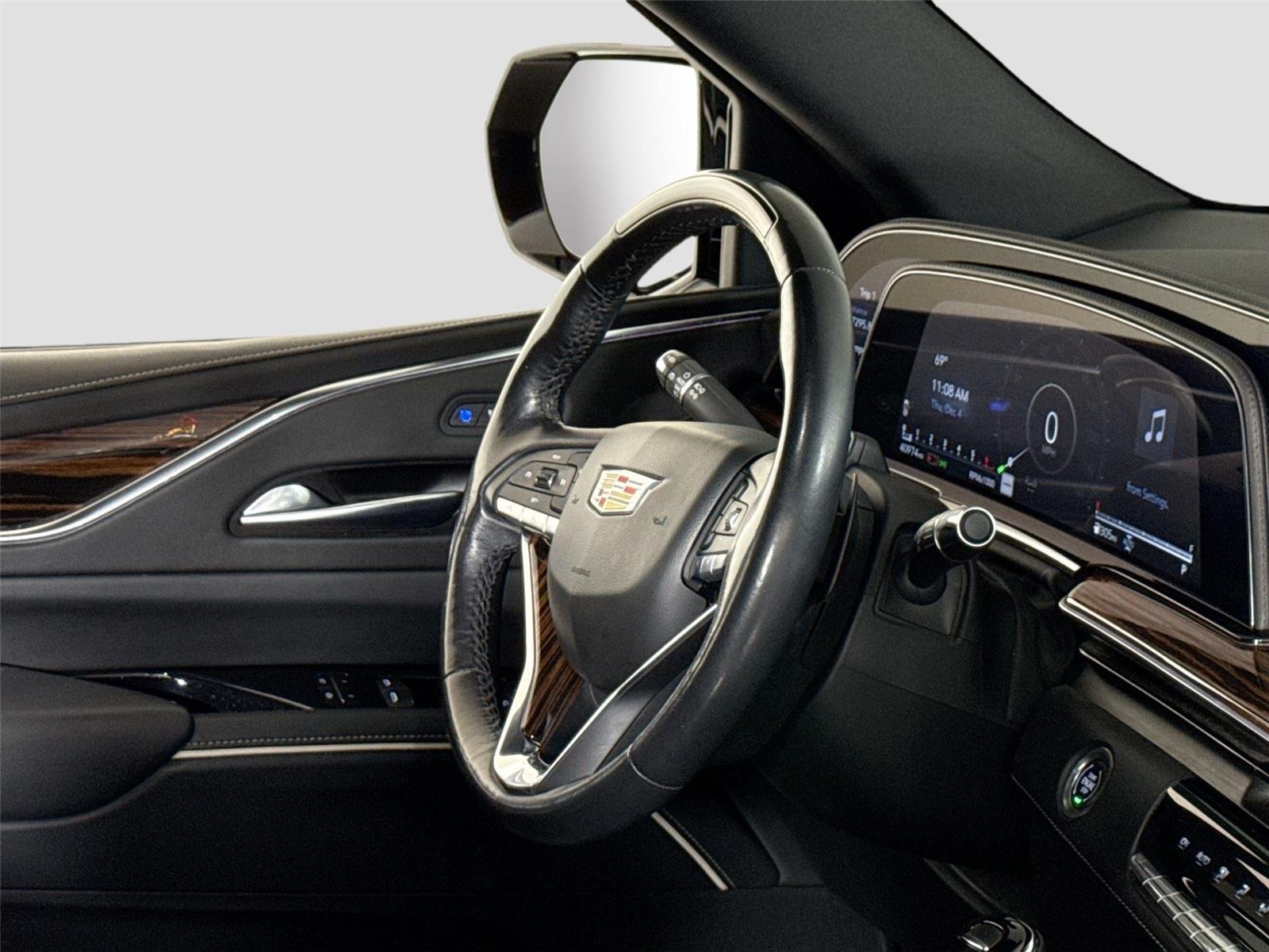 Used 2023 Black Raven Cadillac 4WD Premium Luxury | Super Cruise | Rear Seat Entertainment image 40