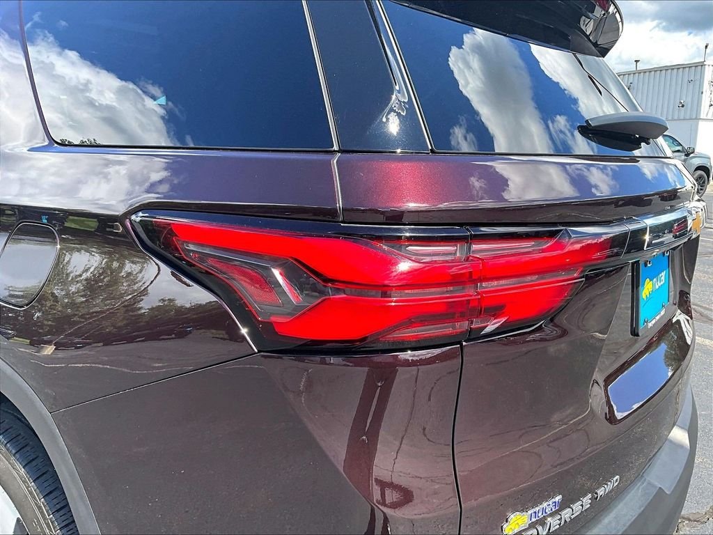 Used 2023 Red Chevrolet LT Leather image 35