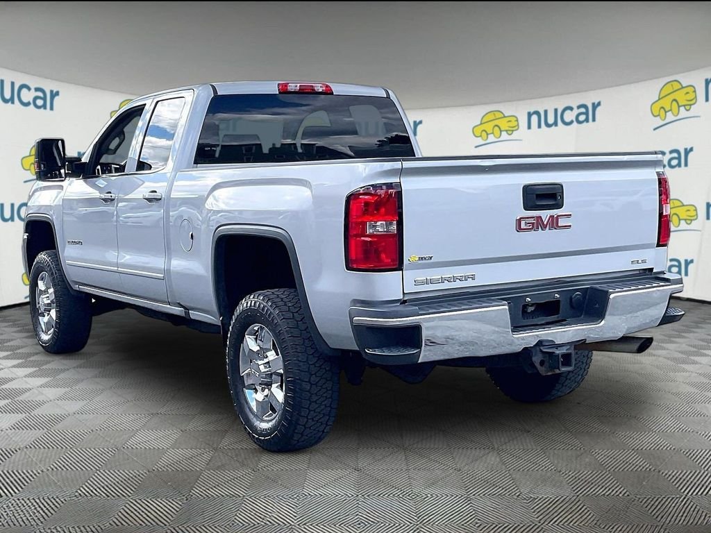 Used 2017 Silver GMC SLE image 4