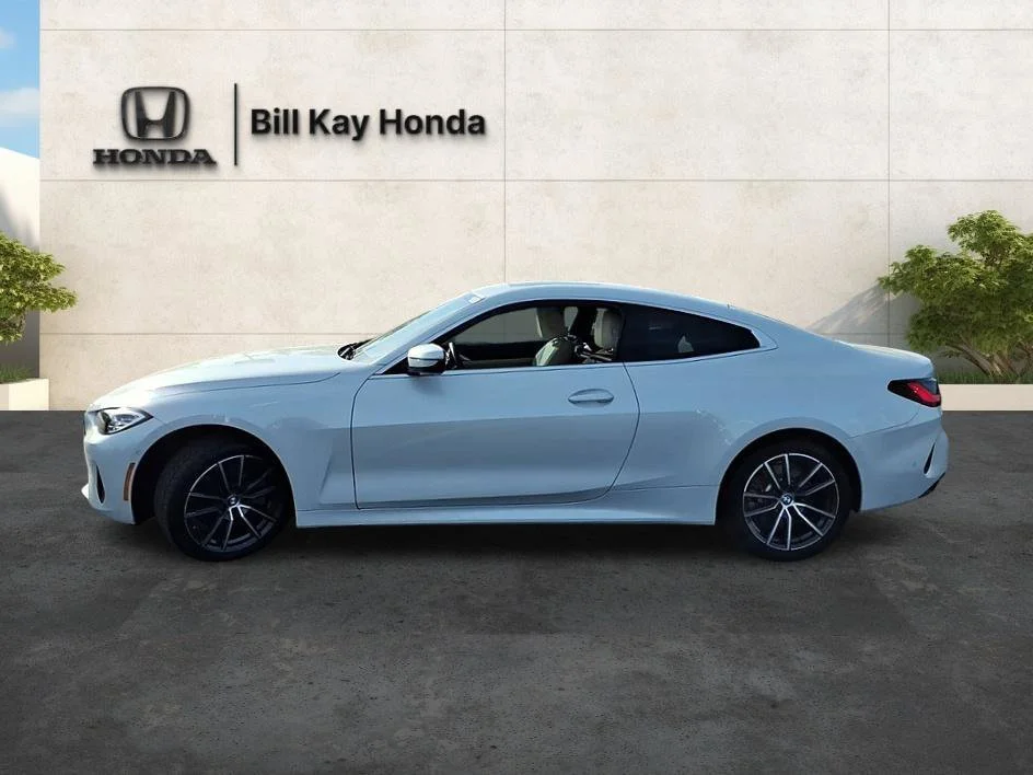 Used 2024 White BMW xDrive image 6