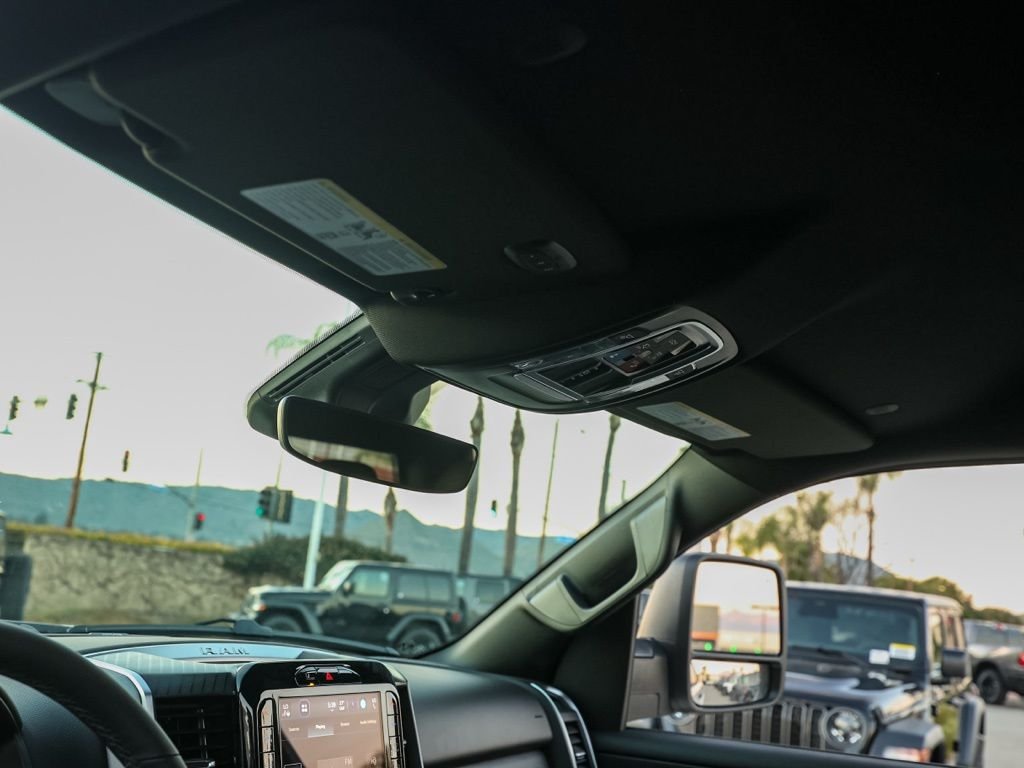 New 2026 Bright White Clear-Coat Exterior Paint RAM Big Horn/Lone Star image 12