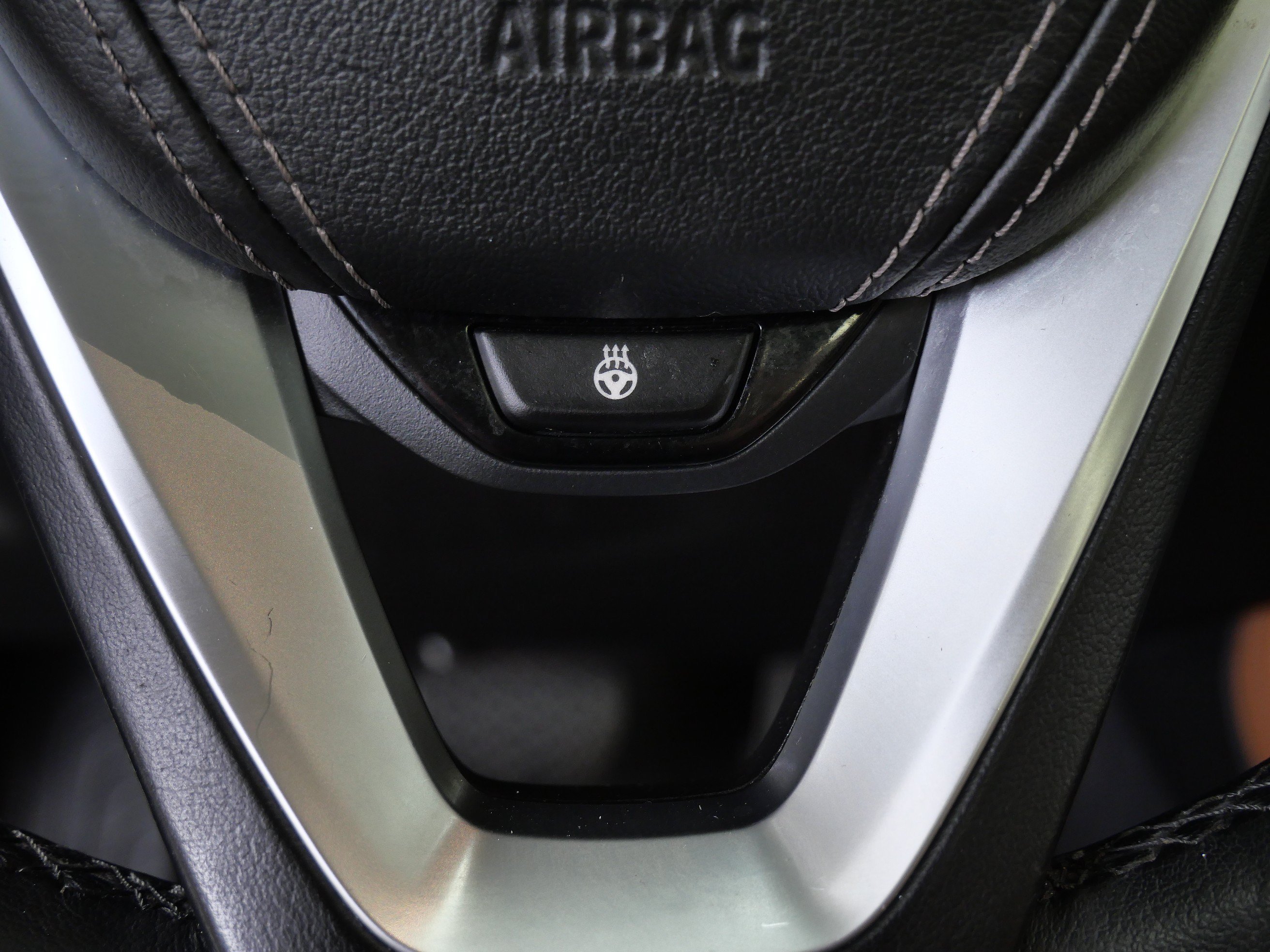 Used 2019 Alpine White BMW xDrive40i image 30