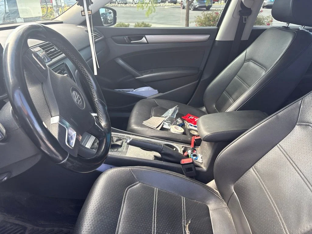 Used 2014 Black Volkswagen TDI SE image 9