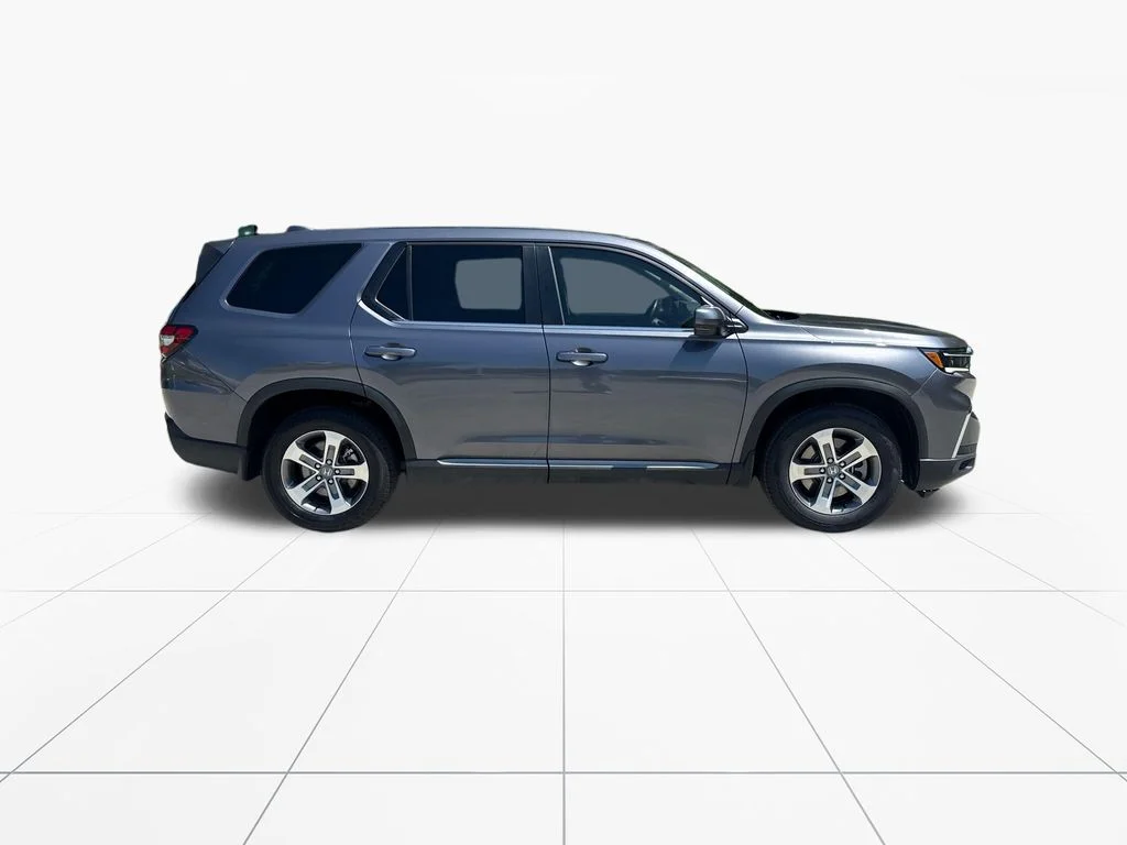 Used 2025 Modern Steel Metallic Honda EX-L image 9