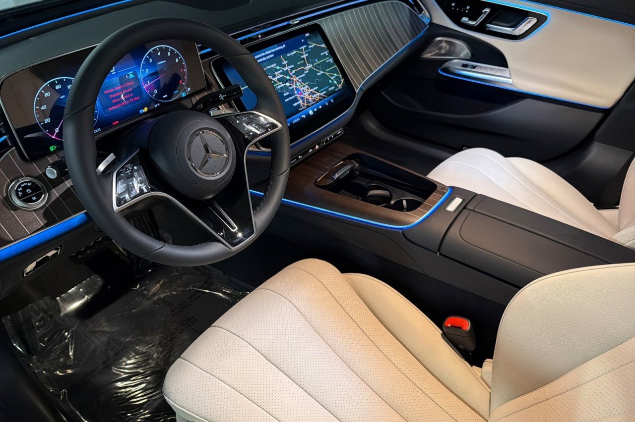 New 2027 Polar White Mercedes-Benz E 350 RWD Sedan image 9
