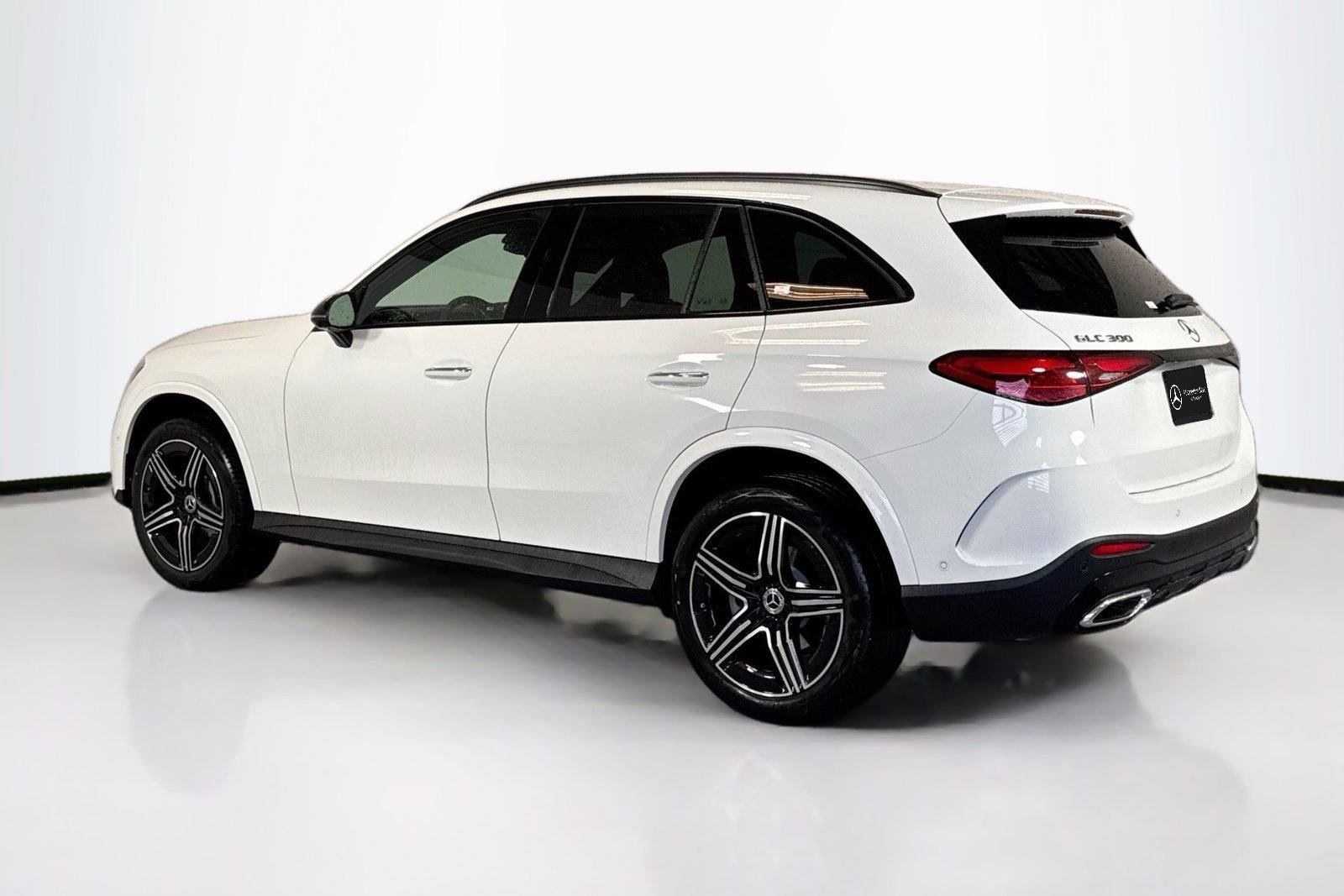 New 2026 Polar White Mercedes-Benz GLC 300 image 7