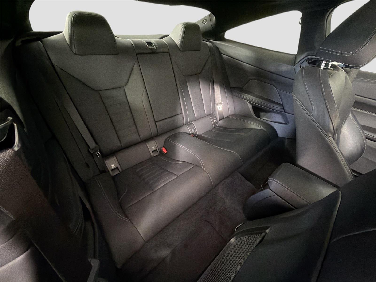 Used 2021 Black Sapphire Metallic BMW M440i xDrive image 28