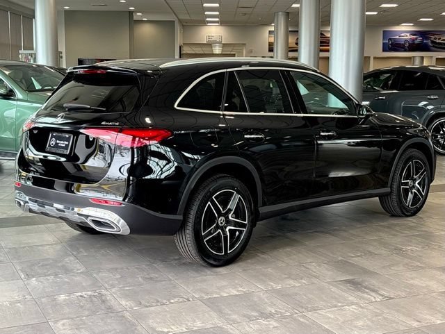 New 2026 Black Mercedes-Benz GLC 300 image 33
