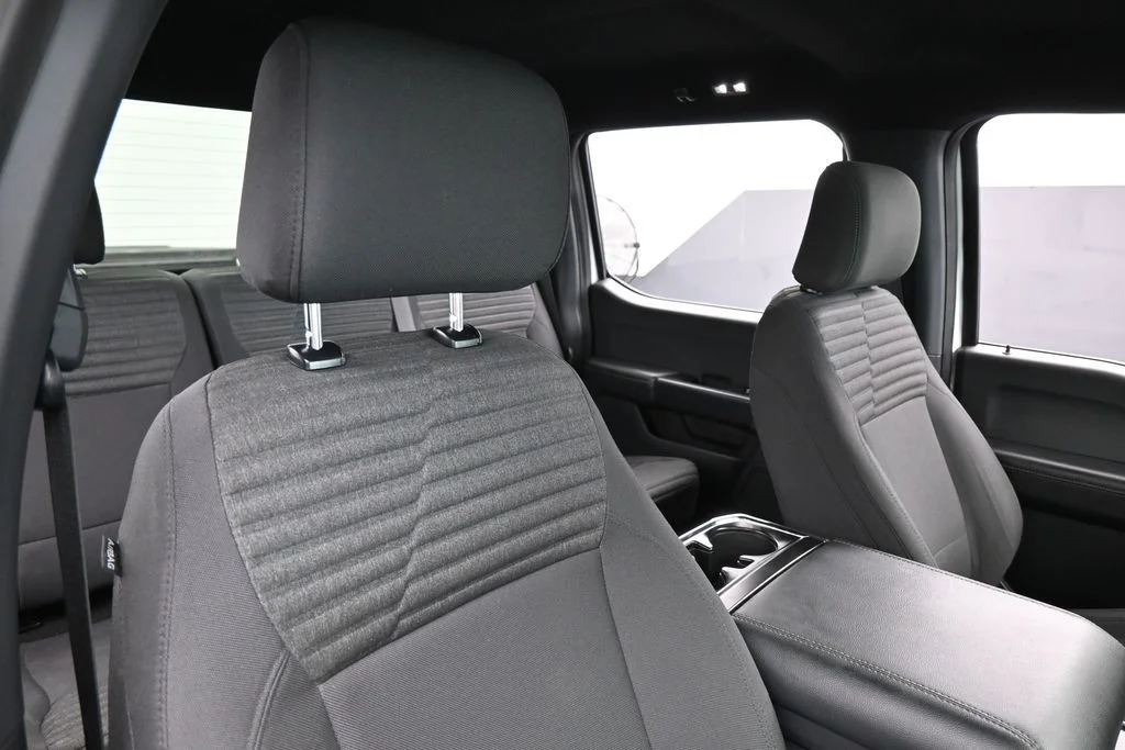 Used 2023 Oxford White Ford XL image 36