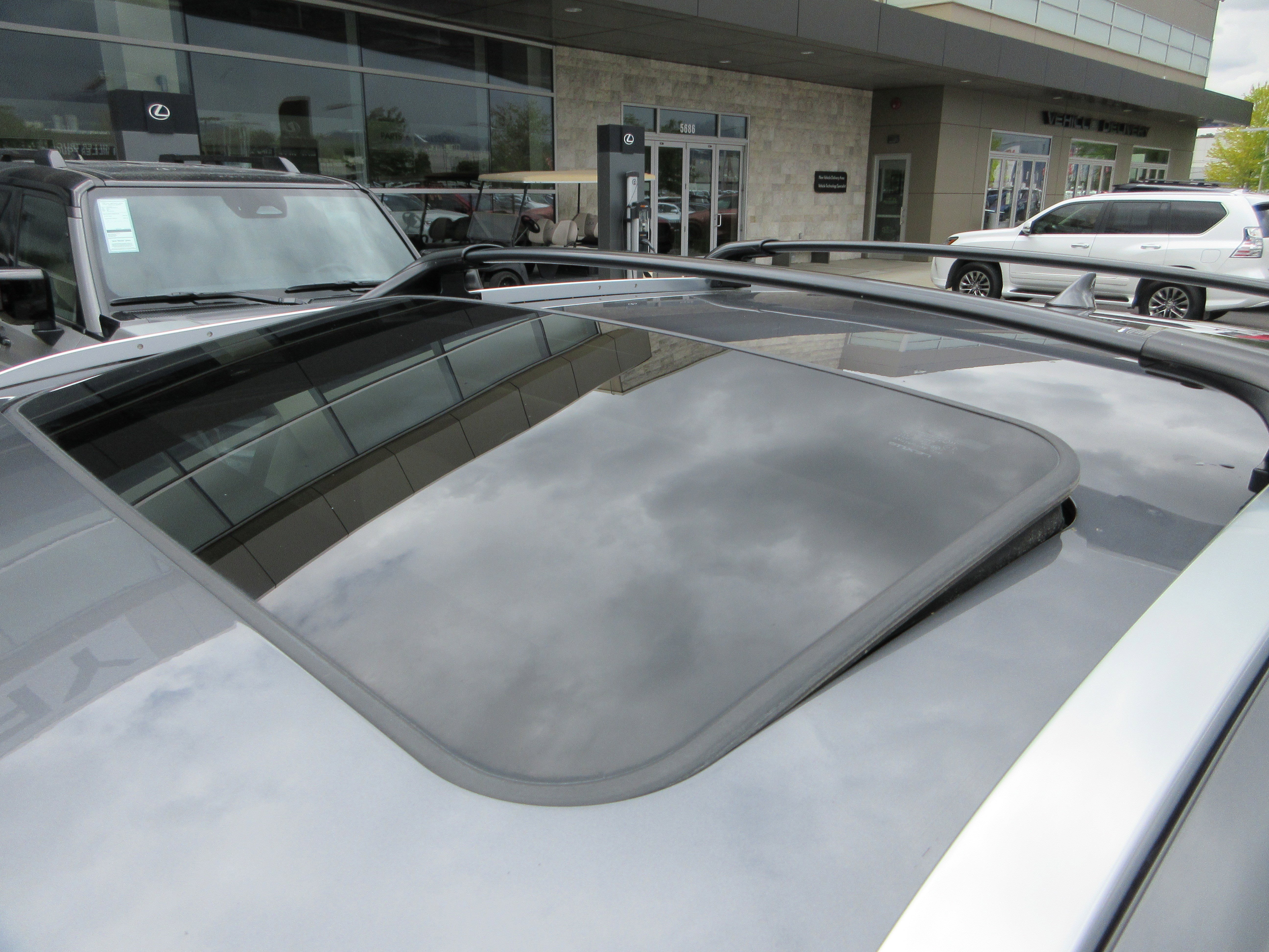 Used 2016 Nebula Gray Pearl Lexus 450h image 16