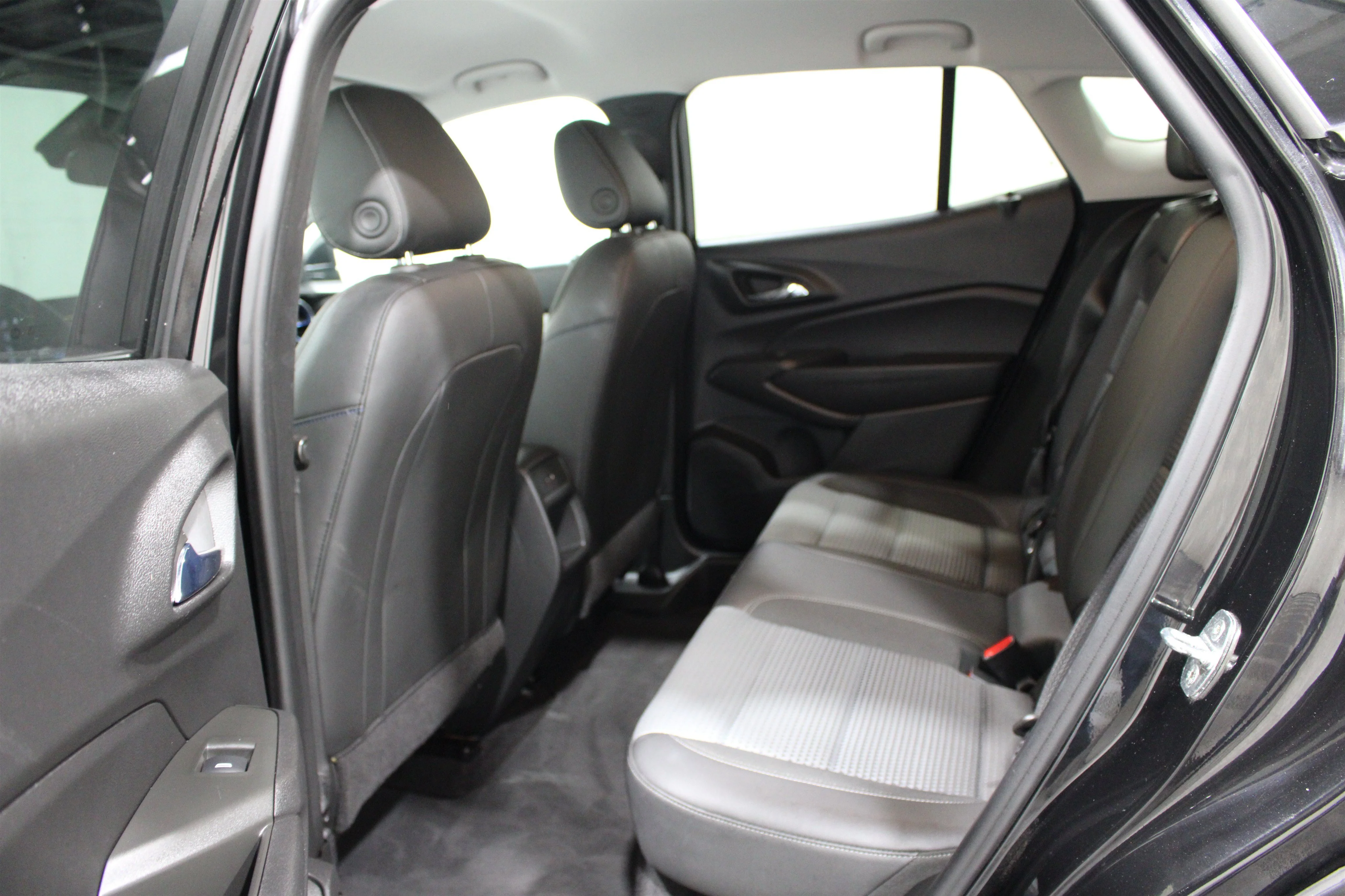 Used 2024 Mosaic Black Metallic Chevrolet LT image 20