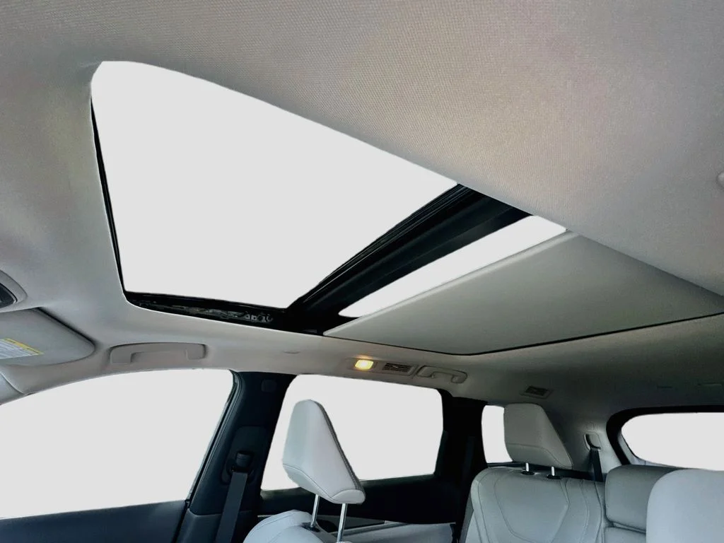 New 2027 MINERAL BLACK INFINITI Luxe FWD image 23