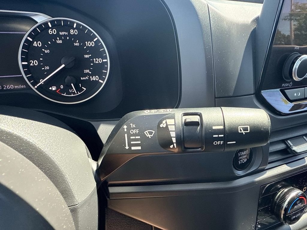 Used 2025 Silver Nissan S image 29