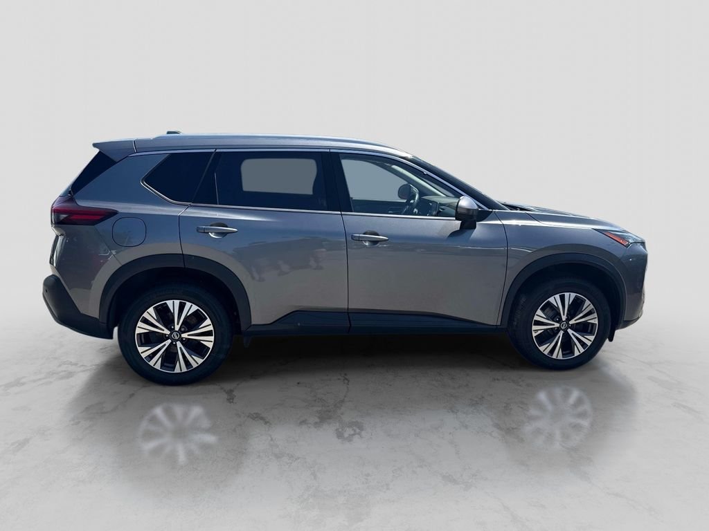 Used 2021 Gray Nissan SV image 9