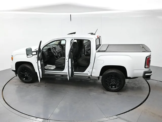 Used 2022 SUMMIT WHITE GMC 2WD Elevation image 39