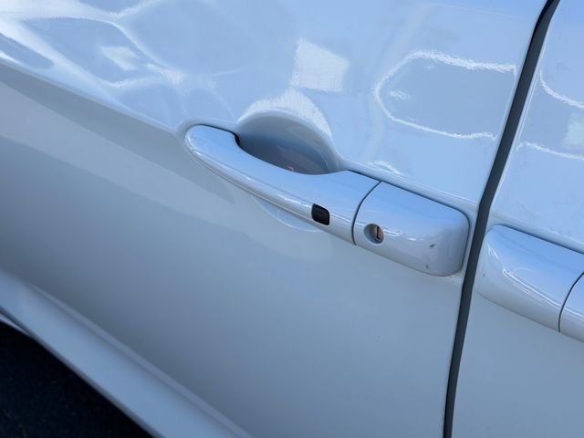 Used 2024 White Chrysler Select image 12