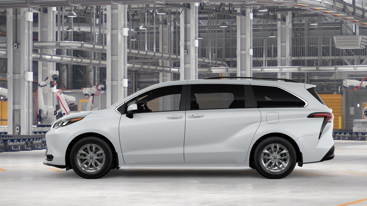 New 2026 Ice Cap Toyota LE image 4