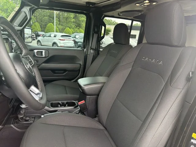 Used 2023 Black Jeep Sahara image 11