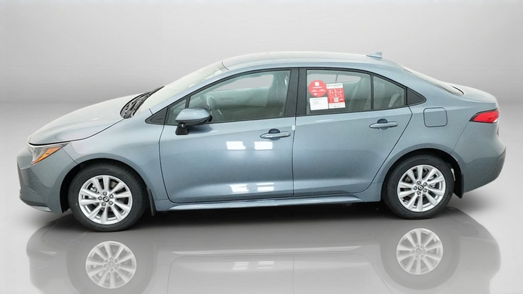 New 2027 Celestite Toyota LE image 2