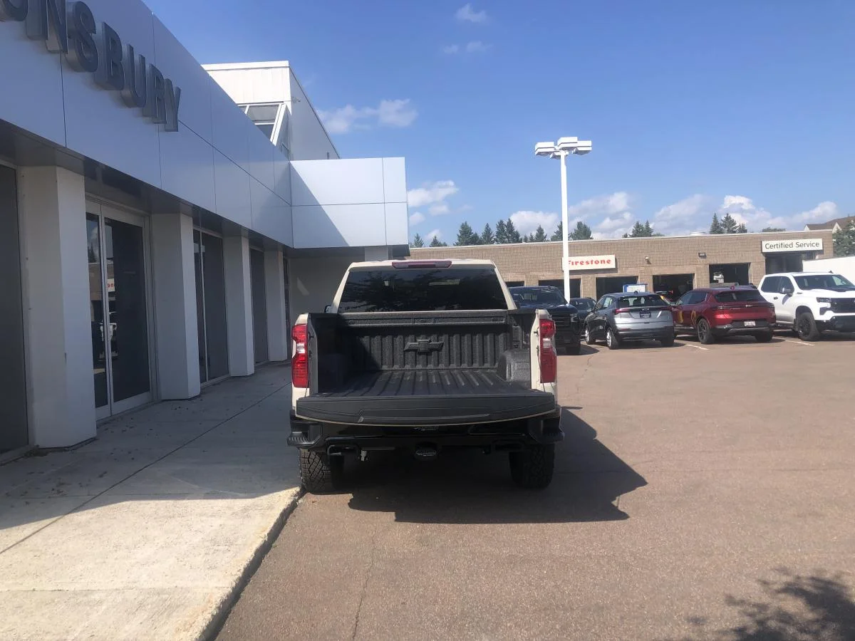 New 2026 White Chevrolet 4wd Crew Cab 147 image 8