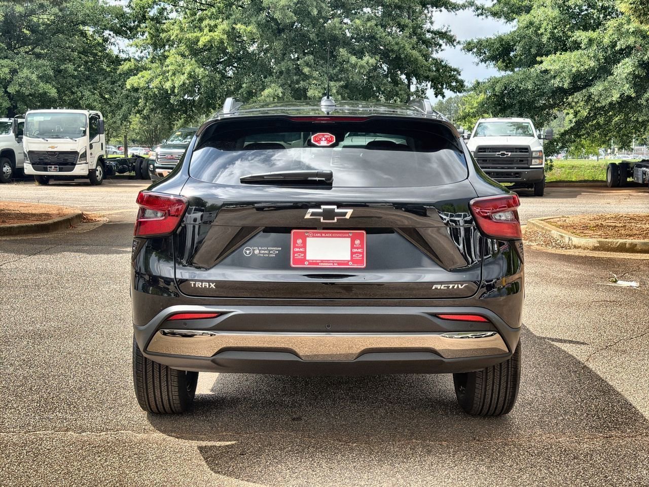 New 2026 Mosaic Black Metallic Chevrolet ACTIV image 7
