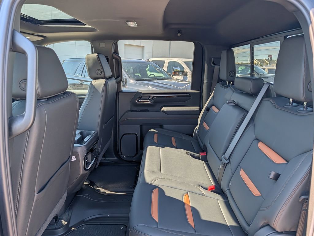 2026 GMC Sierra 3500HD AT4 - Photo 7