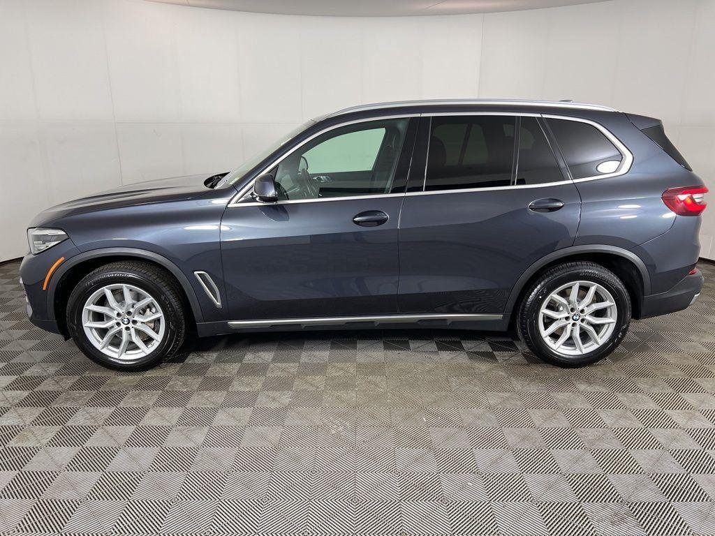 Used 2022 Arctic Grey Metallic BMW xDrive40i image 8
