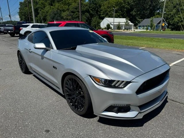 Used 2017 Silver Ford GT Premium image 3