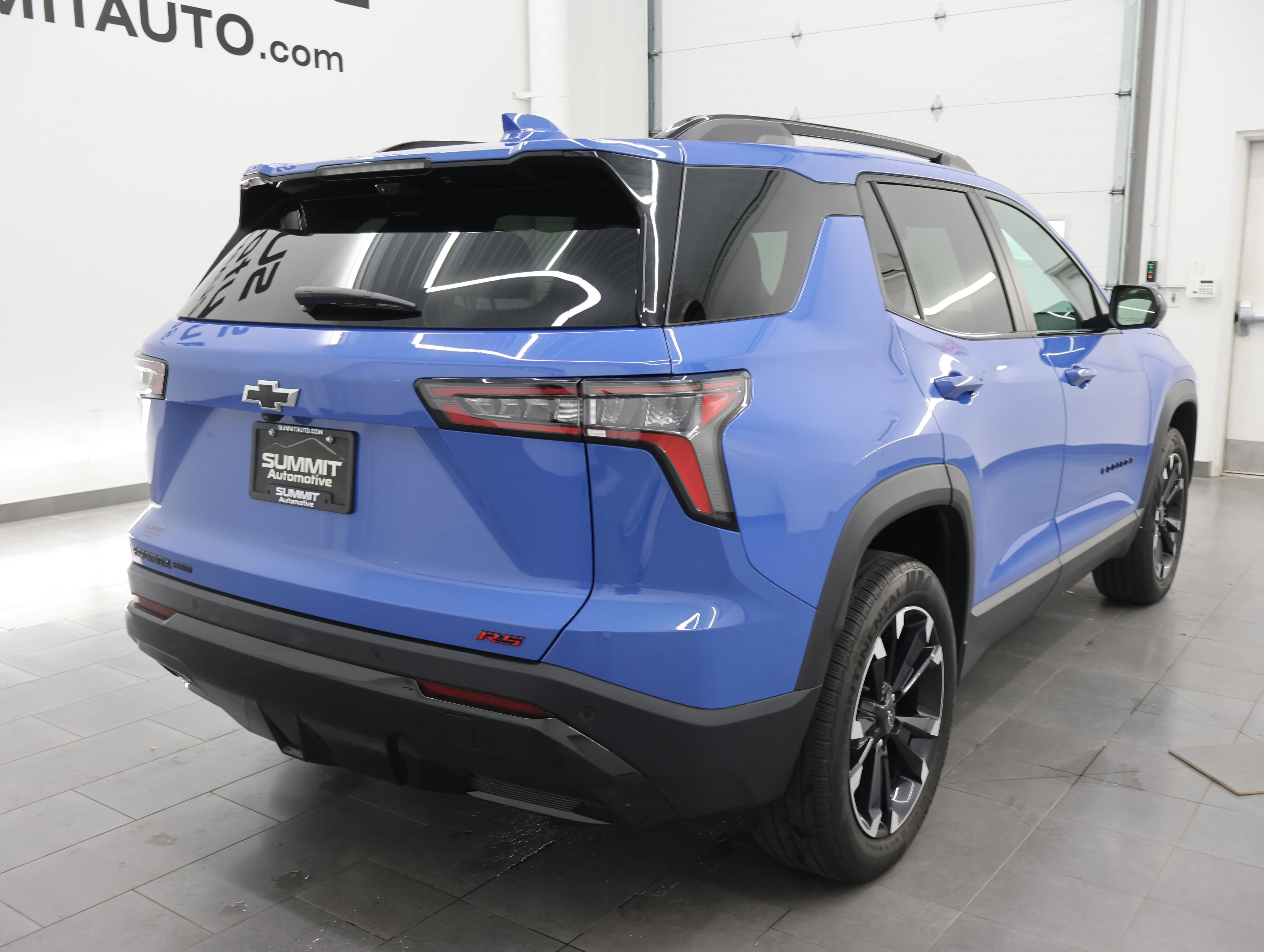 Used 2025 Reef Blue Metallic Chevrolet RS image 5