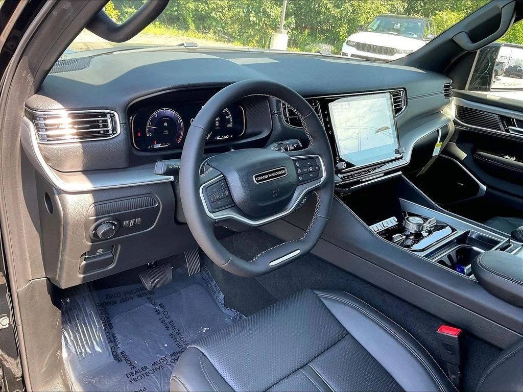 New 2026 High Gloss Black Jeep Limited Altitude image 9