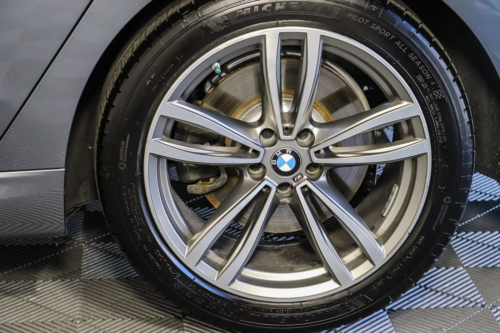 Used 2018 Blue BMW 640 Gran Turismo i xDrive image 12