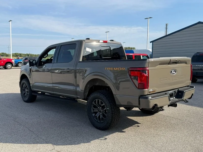New 2026 Marsh Gray Ford Tremor 4WD SuperCrew 5.5