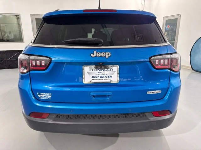 Used 2020 Blue Jeep Latitude image 7