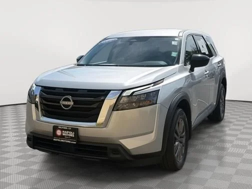 Certified Used 2023 Silver Nissan S image 11